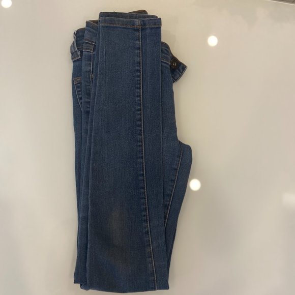 Blue Jeans - Picture 3 of 3